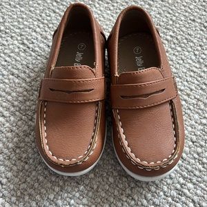 Size 7 brown loafers